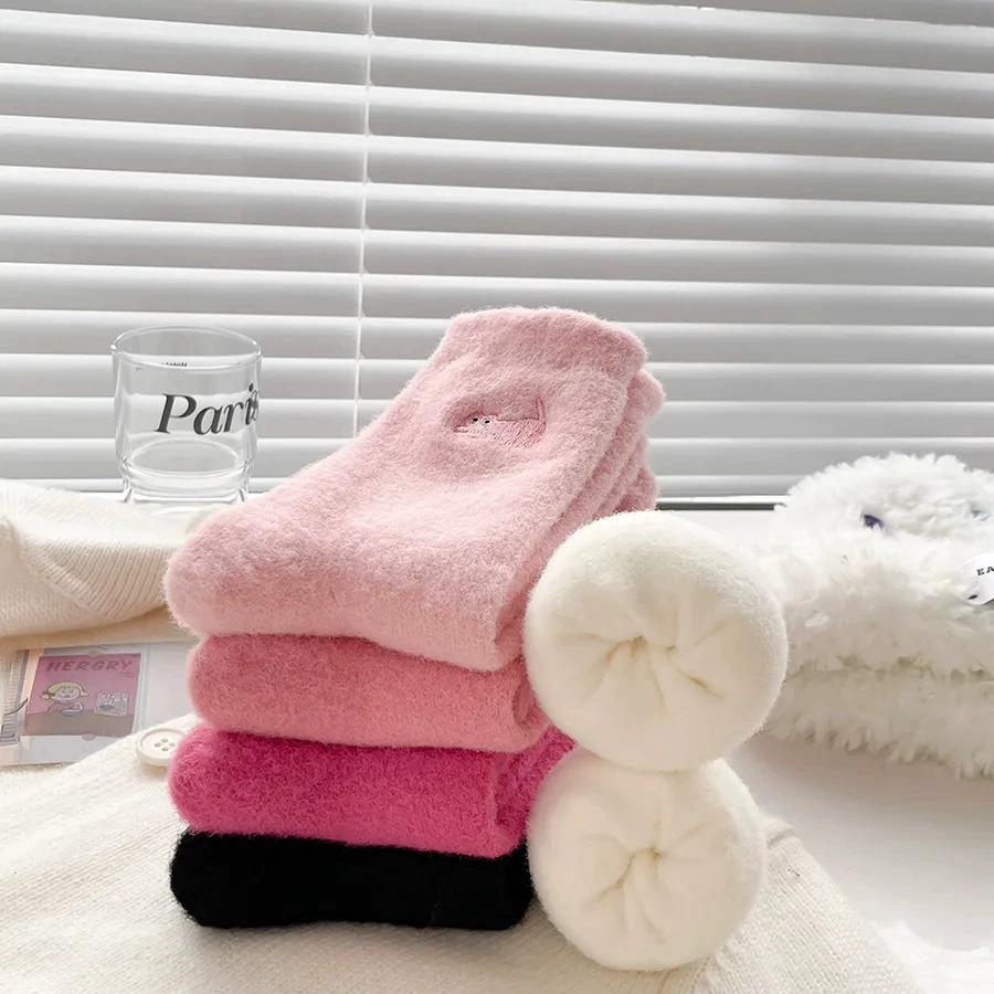 Fleece keep warm cartoon cute demi-season knee socks for pregnant, increased thickness, mid-length, with embroidery