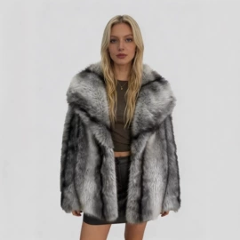 披肩;皮草;女式针织衫