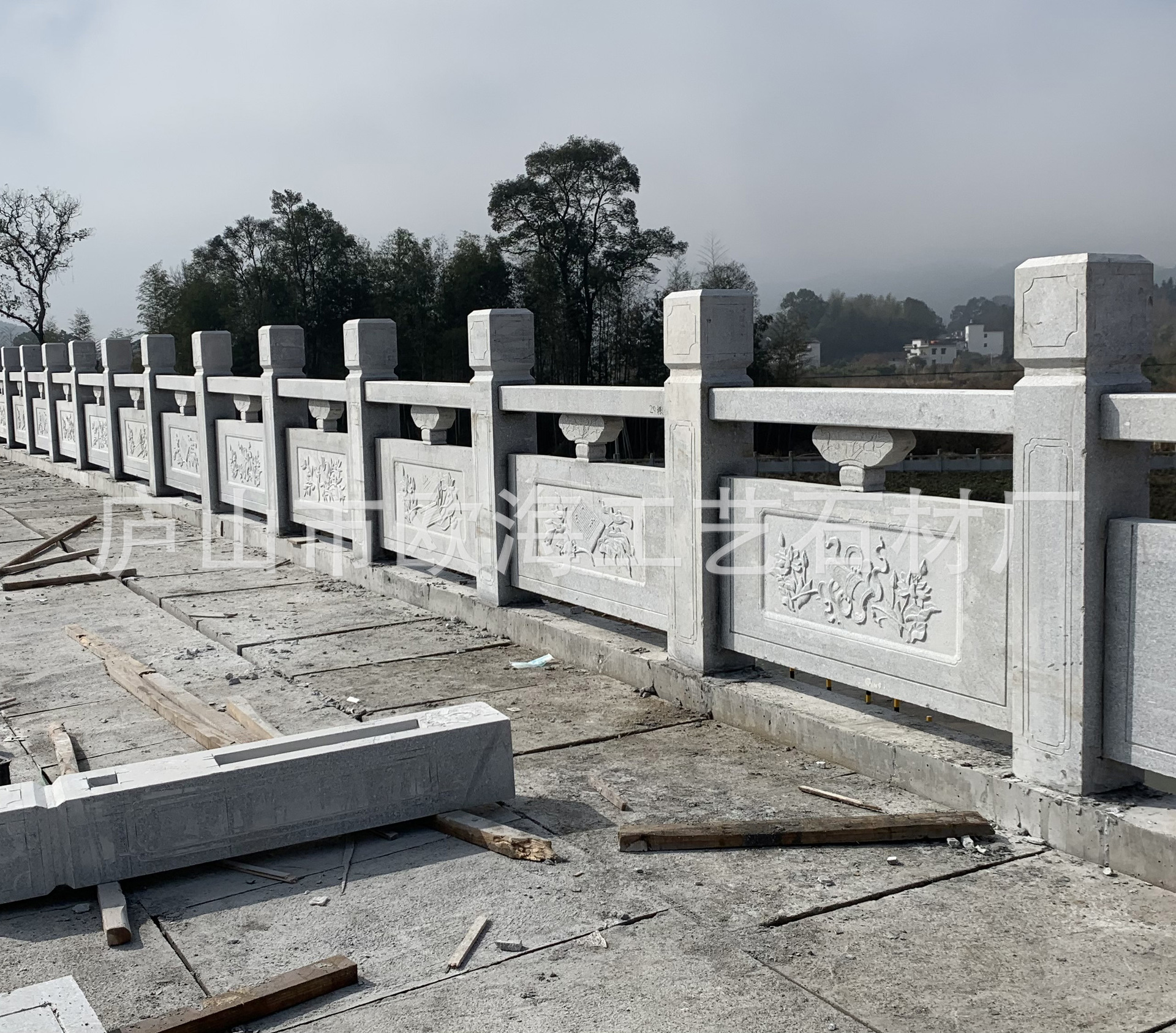 石栏杆厂家支持电脑雕刻手工雕刻花岗岩芝麻白石雕栏杆石护栏栏杆