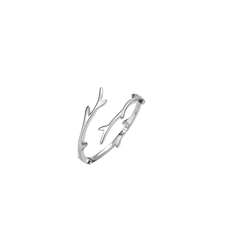 Fresh fashionable ring, simple and elegant design
