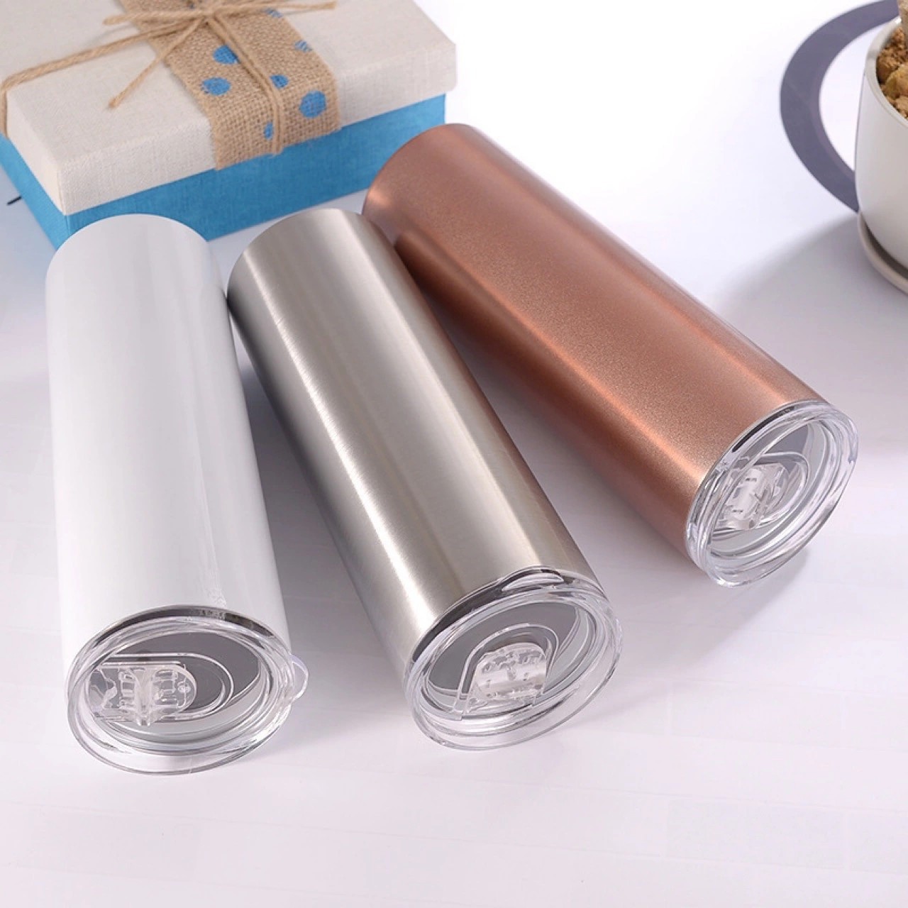 Suministro directo de fábrica 20oz Comercio exterior taza recta del coche 304 Acero inoxidable ventosa personalizada al por mayor