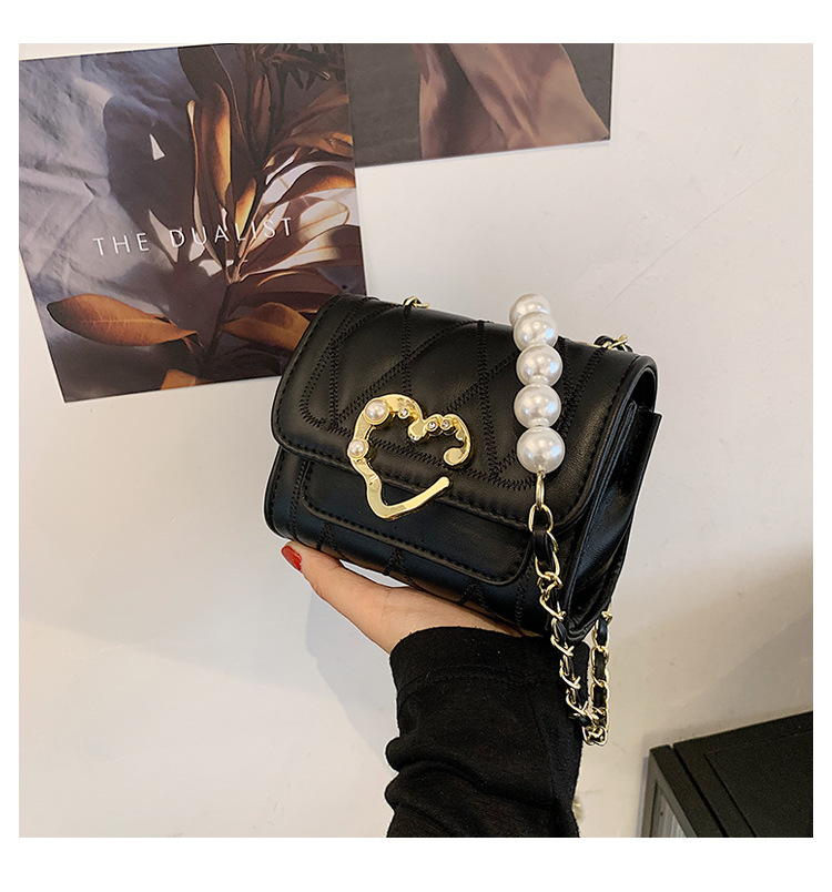 Wholesale Heart-shaped Buckle Messenger Shoulder Small Square Bag Nihaojewelry display picture 5