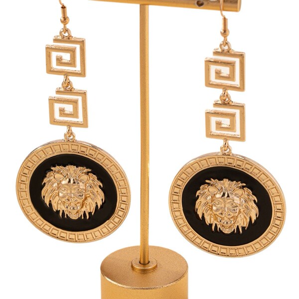 Retro necklace and earrings hip-hop style