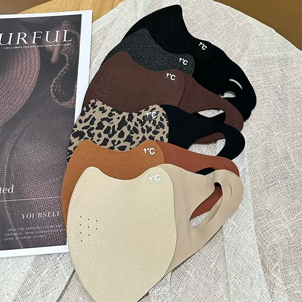 Winter Warm Mask, Fashionable Leopard Print Mask, Northeast Outdoor Cycling Windproof and Cold-Proof Breathable Fleece Mask