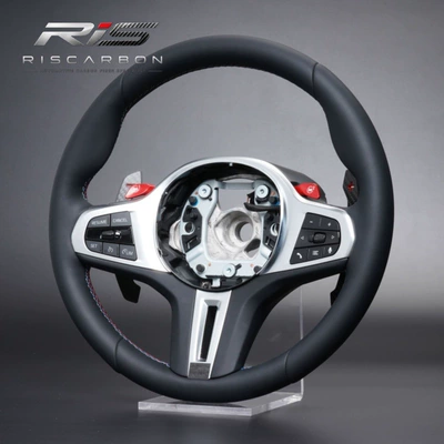 with BMW G series sports steering: Steering wheel