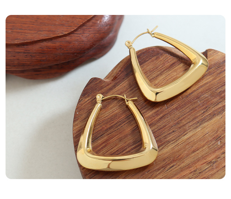 1 Pair Quantity Daily Occasion PVD Coated Real Gold Plated 18K Gold Solid Color 304 Stainless Steel Simple Style Waterproof Non Tarnish Hoop Earrings