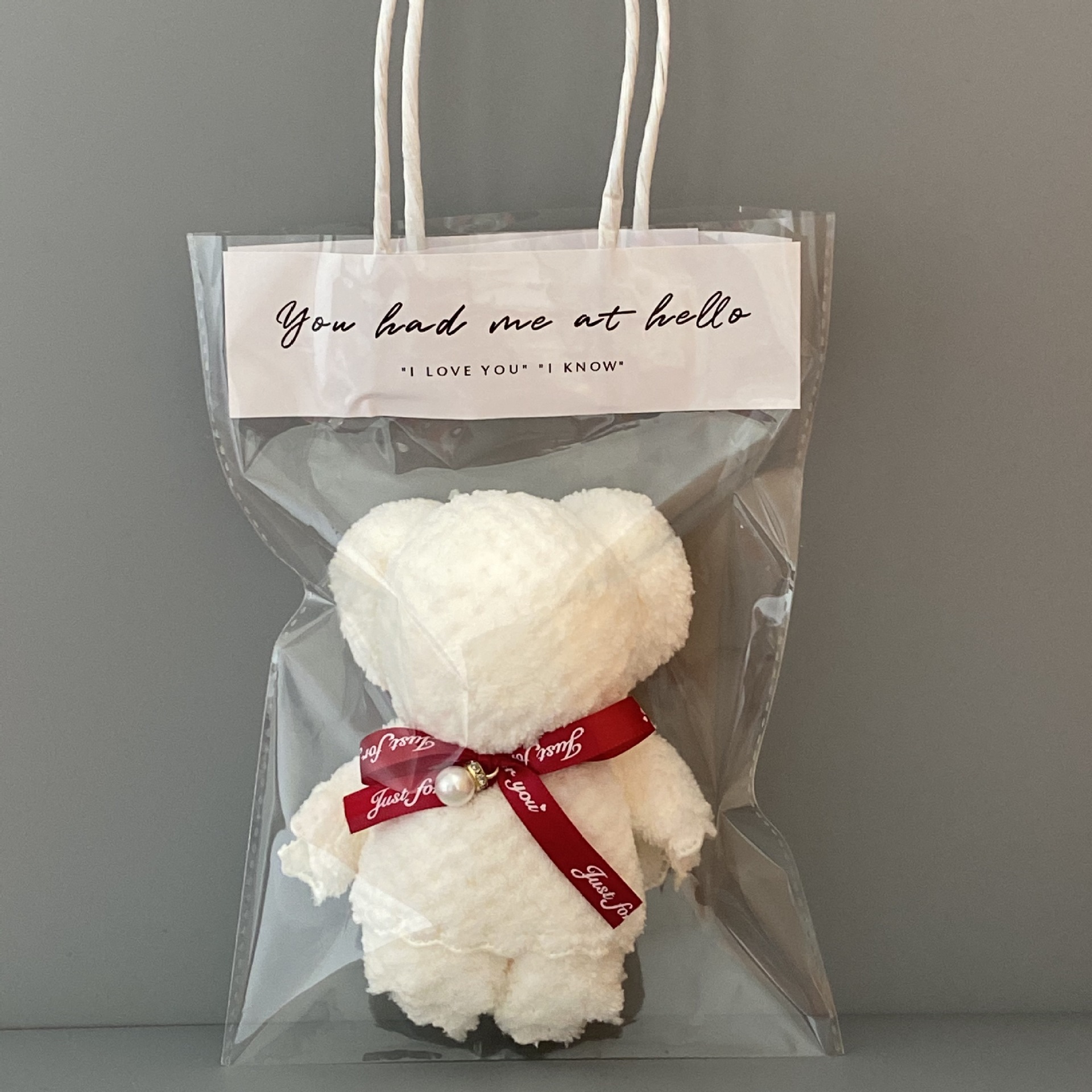 White Bear Red Ribbon+ordinary gift bag