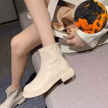 2025秋冬新款女靴子网红超爆芒果头女短靴及踝靴后拉链皮靴马丁靴