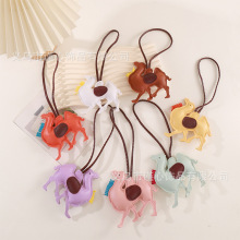 新款创意皮革沙漠骆驼包包挂饰pu小飞象车载钥匙扣挂坠挂绳批发