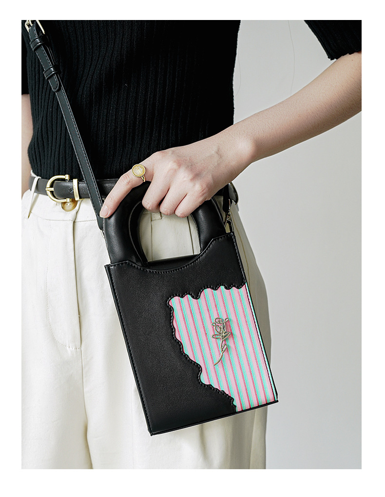 Women's Medium Pu Leather Color Block Flower Streetwear Magnetic Buckle Crossbody Bag display picture 7