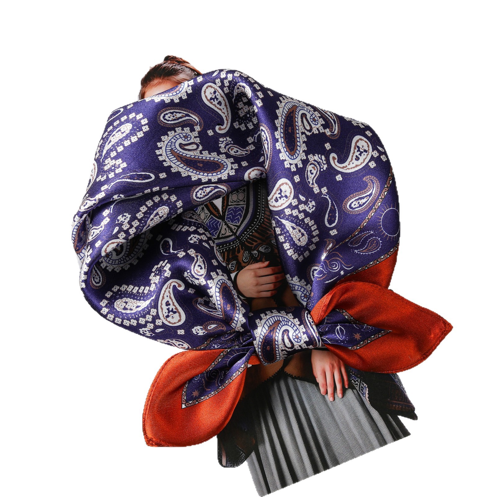 Foulard in seta vintage paisley da donna accessorio elegante_voghion.com