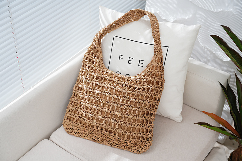 Women's Medium Straw Solid Color Vacation Beach Weave Square Zipper Straw Bag display picture 4