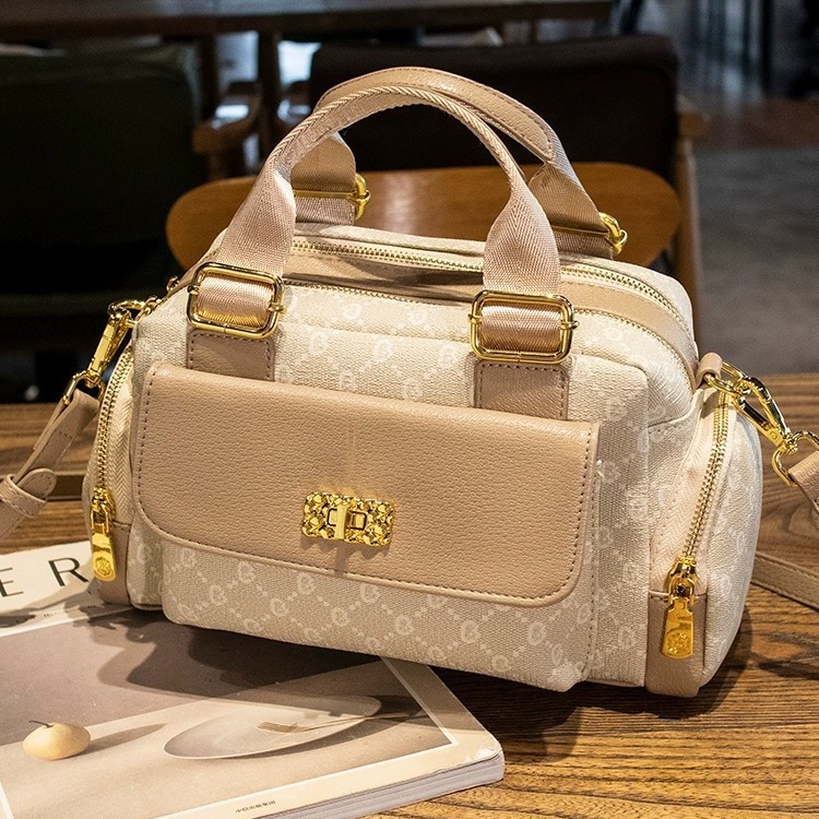 Boston Women's Bag 2025 New Genuine Leather Pillow Tote Bag Fashion Versatile Shoulder Bag Simple Crossbody Bag - Thumbnail 2