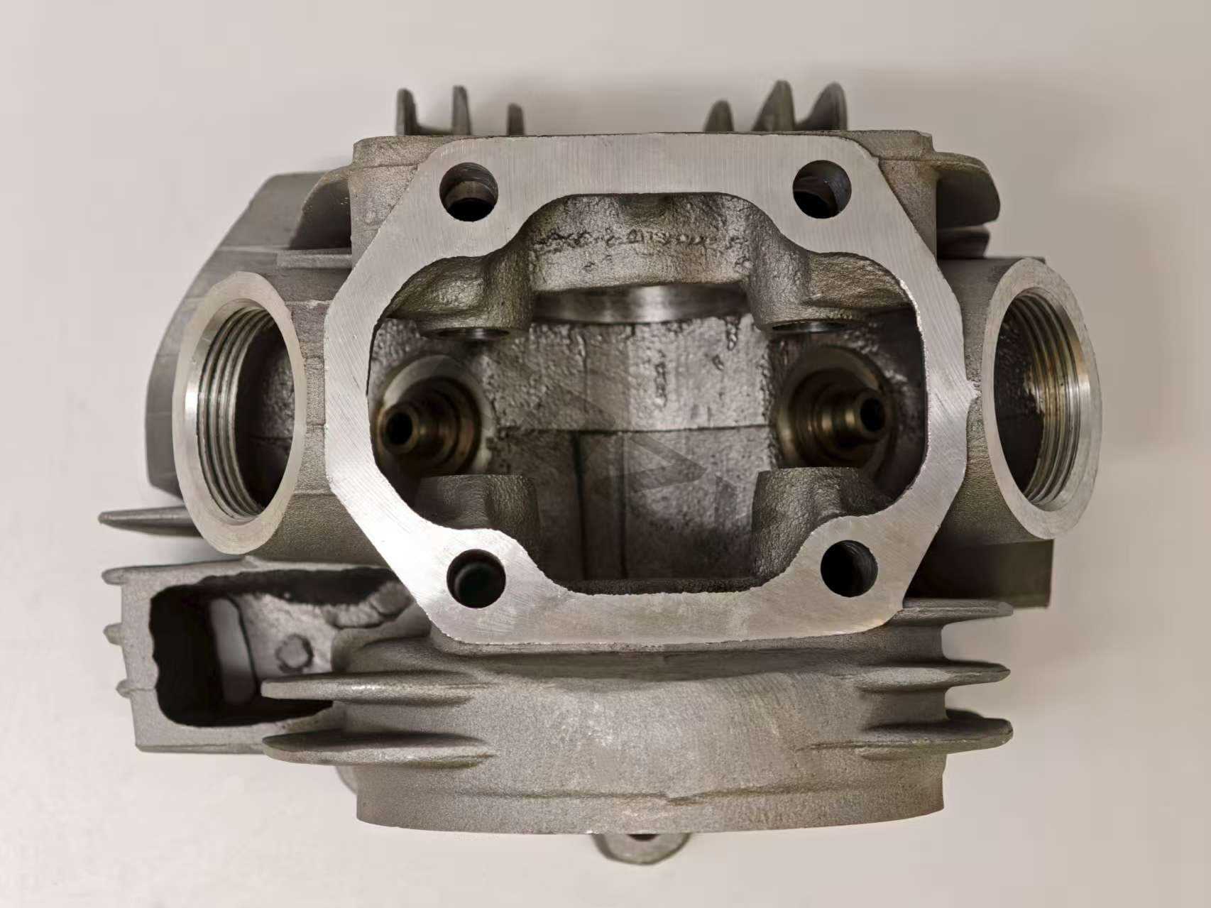 Thailand Motorcycle Parts W110 Kfl Cylinder Head for Curved Beam Bike 110Cc Engine Cylinder Head Motorcycle Engine Parts