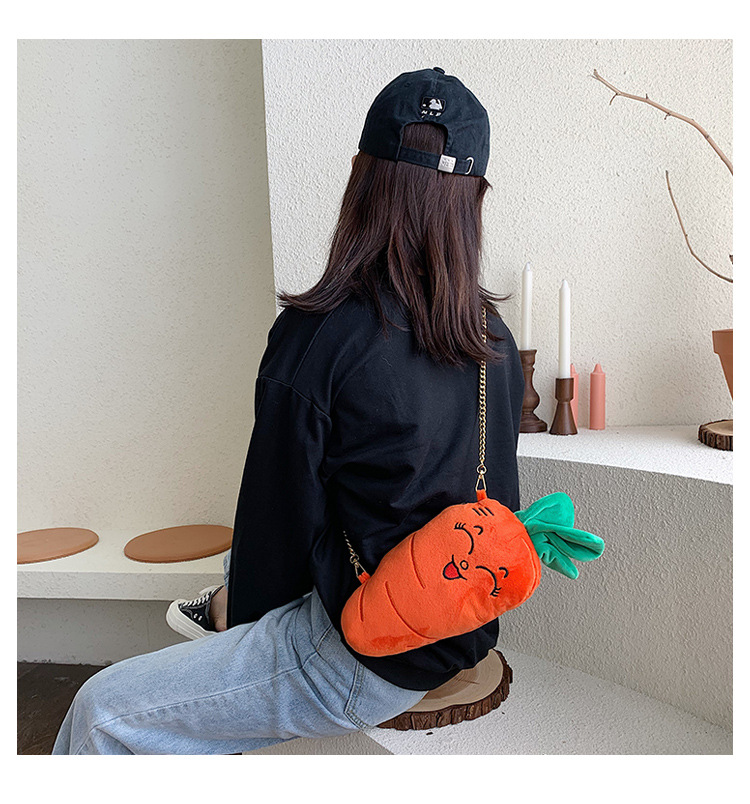 Cute Carrot Shoulder Messenger Plush Bag Wholesale Nihaojewelry display picture 82