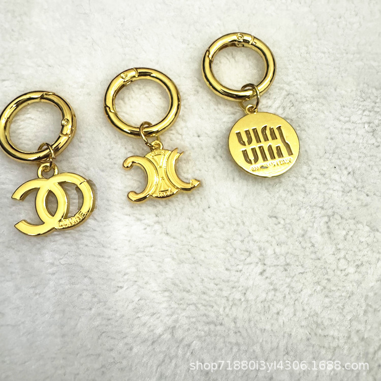 Jewelry Pendant Metal Bag Pendant Keychain DIY Letter Disc Hollow Decoration 2024 Doll Accessories