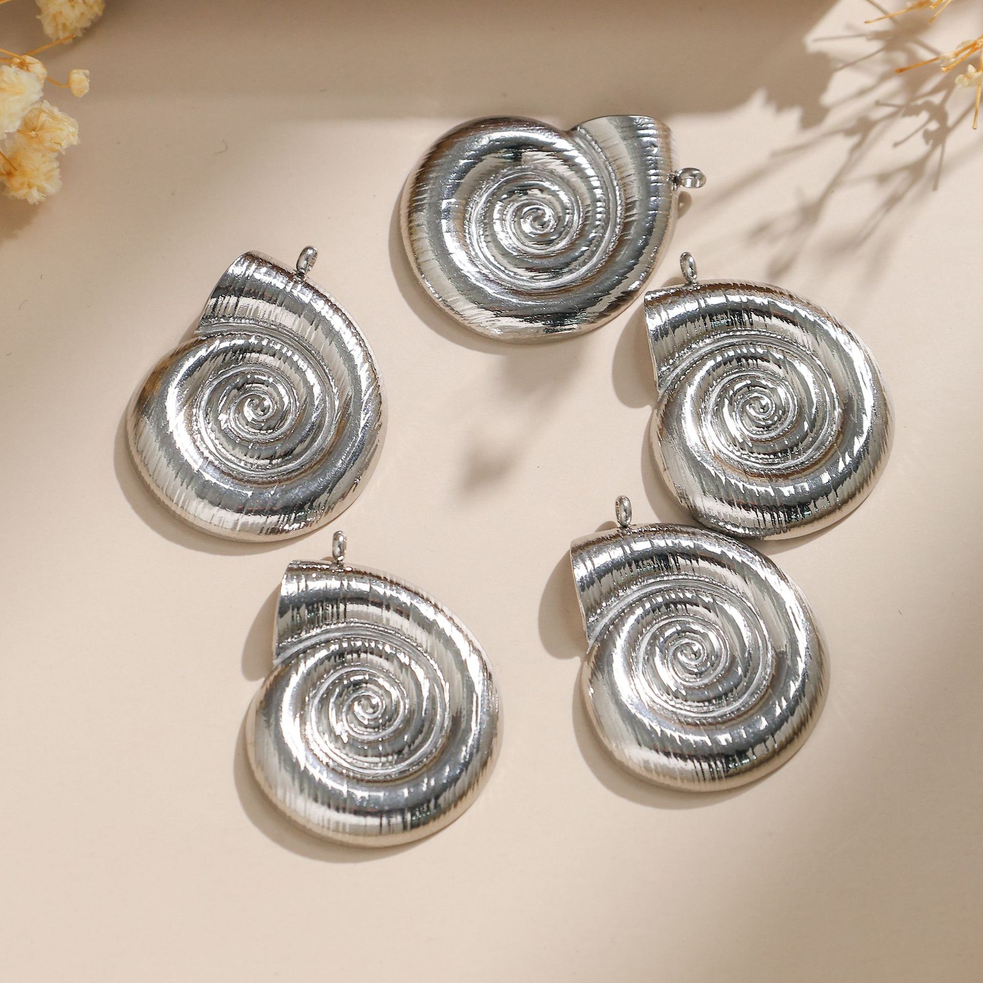 DIY Jewelry Accessories Classification 5 PCS/Package Quantity 304 Stainless Steel Material Solid Color Pattern 5 PCS/Package 304 Stainless Steel Solid Color Pendant