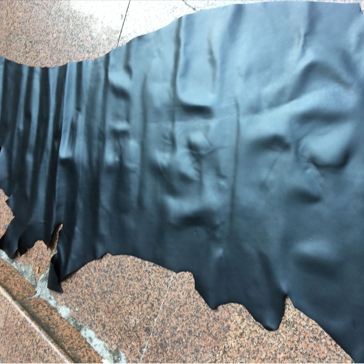 头层修面牛皮 黑色