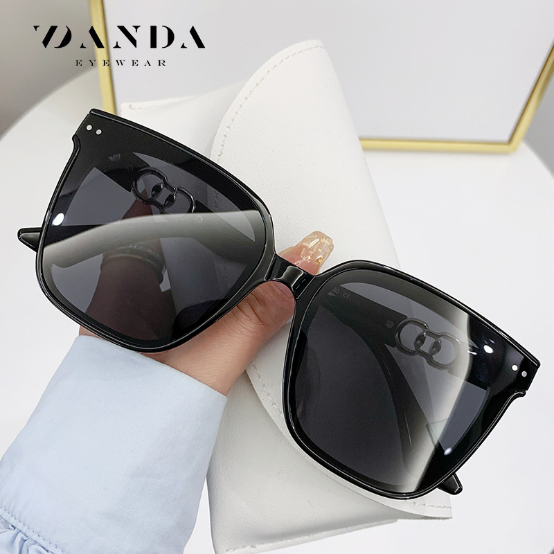 Nuevo ultra-ligero gran marco gafas de sol polarizadas de alto grado TR7532 hombres y mujeres de la misma cara grande adelgazamiento gafas de sol