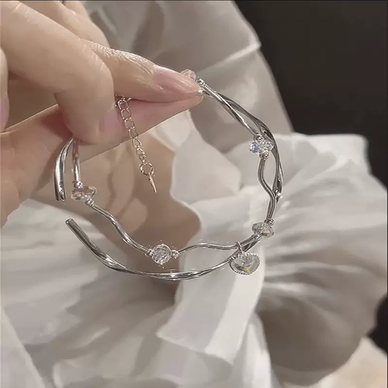 美人鱼尾手链轻奢高级感批发叠戴月光石水晶手镯女新中式闺蜜饰品