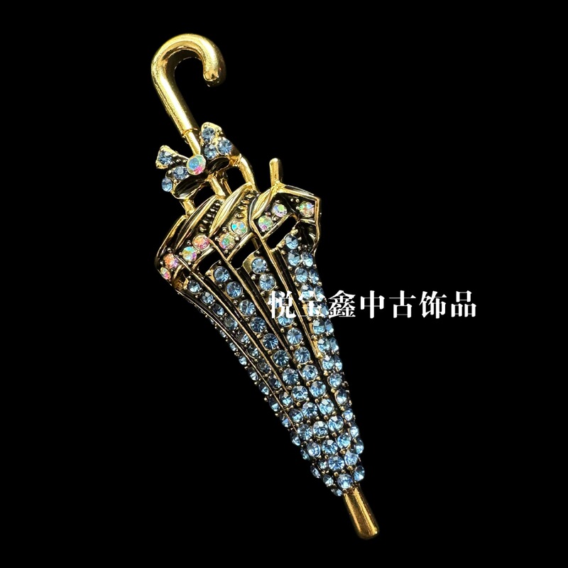 European and American Creative Retro Umbrella Brooch Blue Rhinestone Shirt Suit Clothing Accessories Lapel Pin Brooch Wholesale European and American Creative Retro Umbrella Brooch Blue Rhinestone Shirt Suit Clothing Accessories Lapel Pin Brooch Wholesale