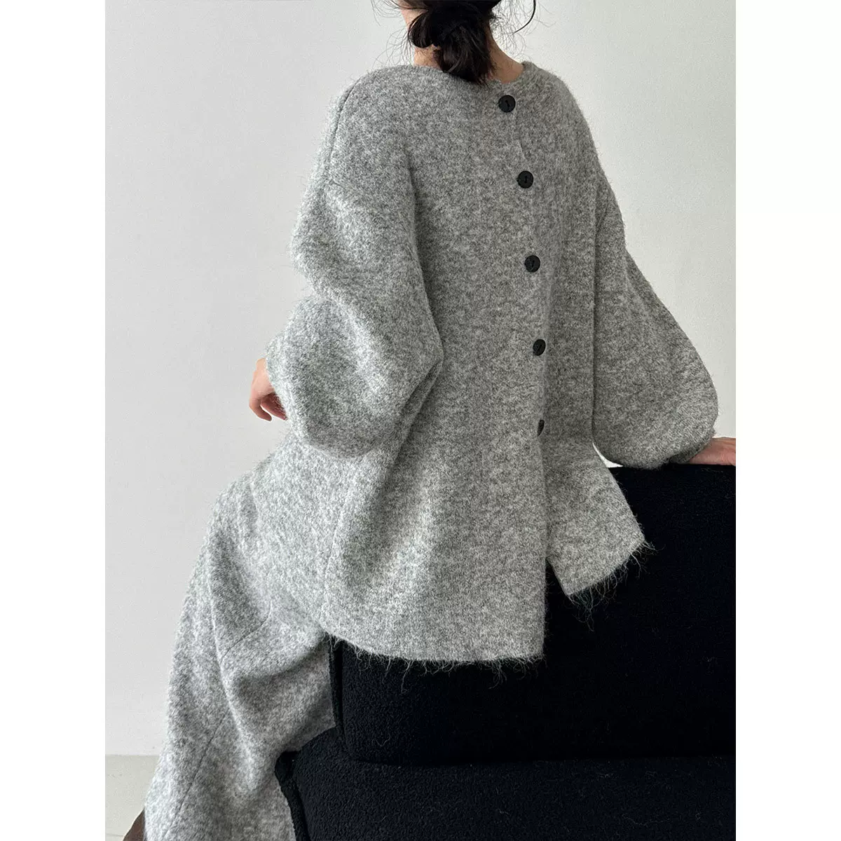 鹿西 韩系秋冬温暖后背扣子慵懒感毛衣+半裙女新款温柔套装ss818