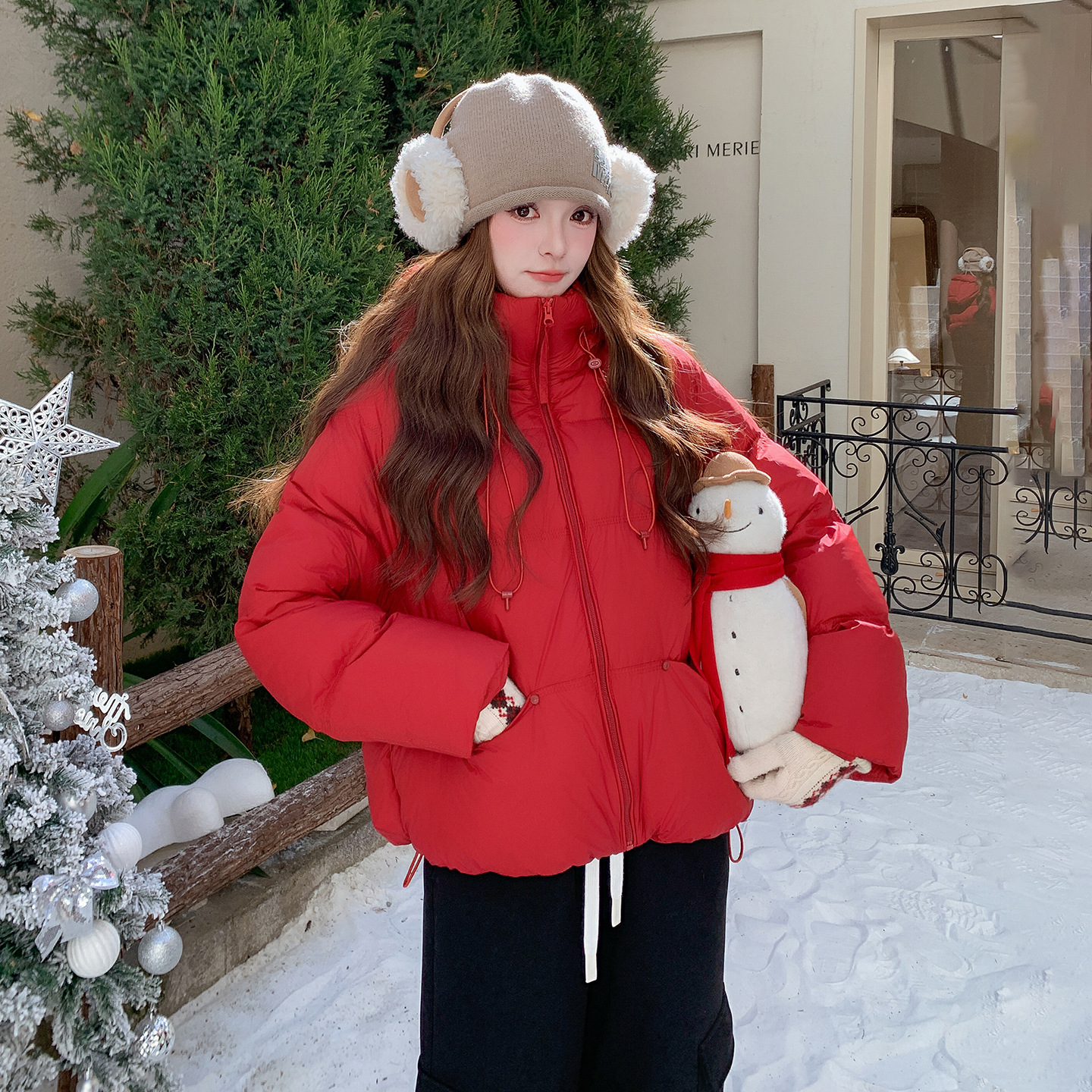 Christmas Red Short Hooded Puffer down Jacket for Women Winter 2025 New Trendy Super Popular White Duck down Puffer Coat