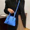 Fashionable small bag, winter shoulder bag, advanced one-shoulder bag, 2023 collection, Korean style, high-quality style