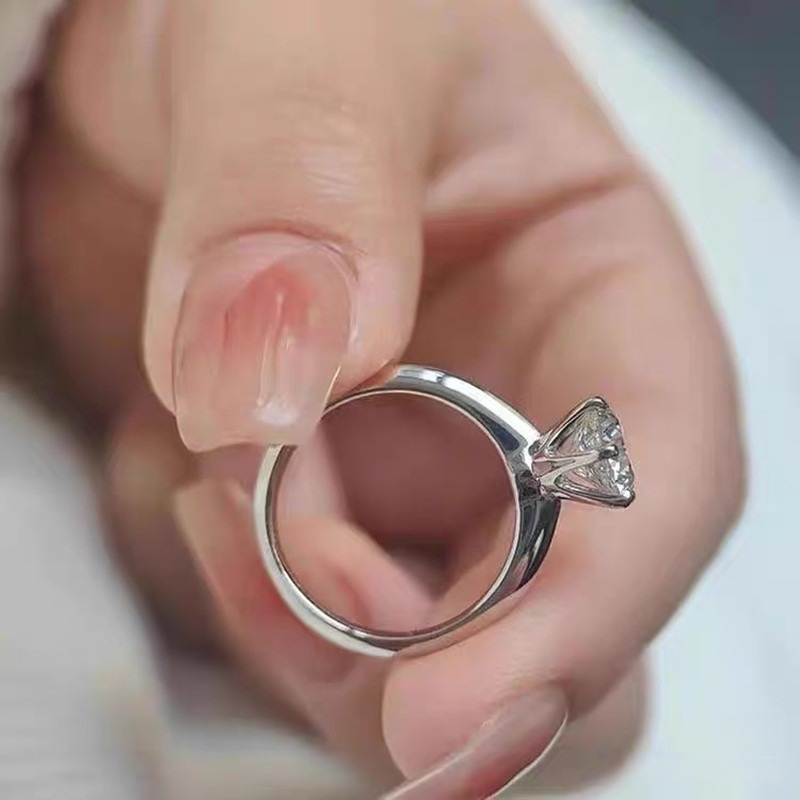 925 Silver Moissanite Diamond Ring Classic Six-Claw Proposal Engagement Simulated Diamond Ring for Women with Certificate Factory Direct Sale