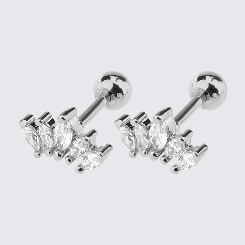 Pendientes de circonita de sol pequeño de venta caliente en Europa y América Pendientes de cobre de amor Personalidad simple Pendientes de circonita de moda geométrica en forma de corazón