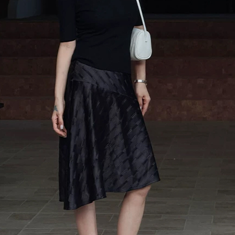 [Capri Island] Black Irregular A-Line Skirt for Women, Summer Style, Minimalist Short Skirt, High Waist, Elegant Look