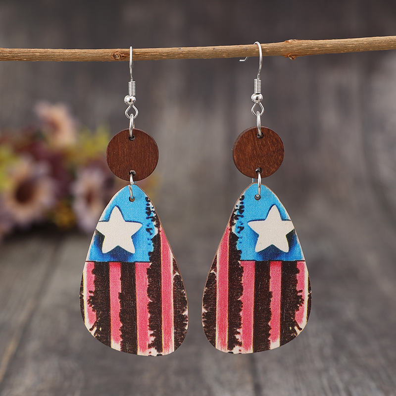 1 Pair Retro Color Block Printing Pu Leather Drop Earrings display picture 1