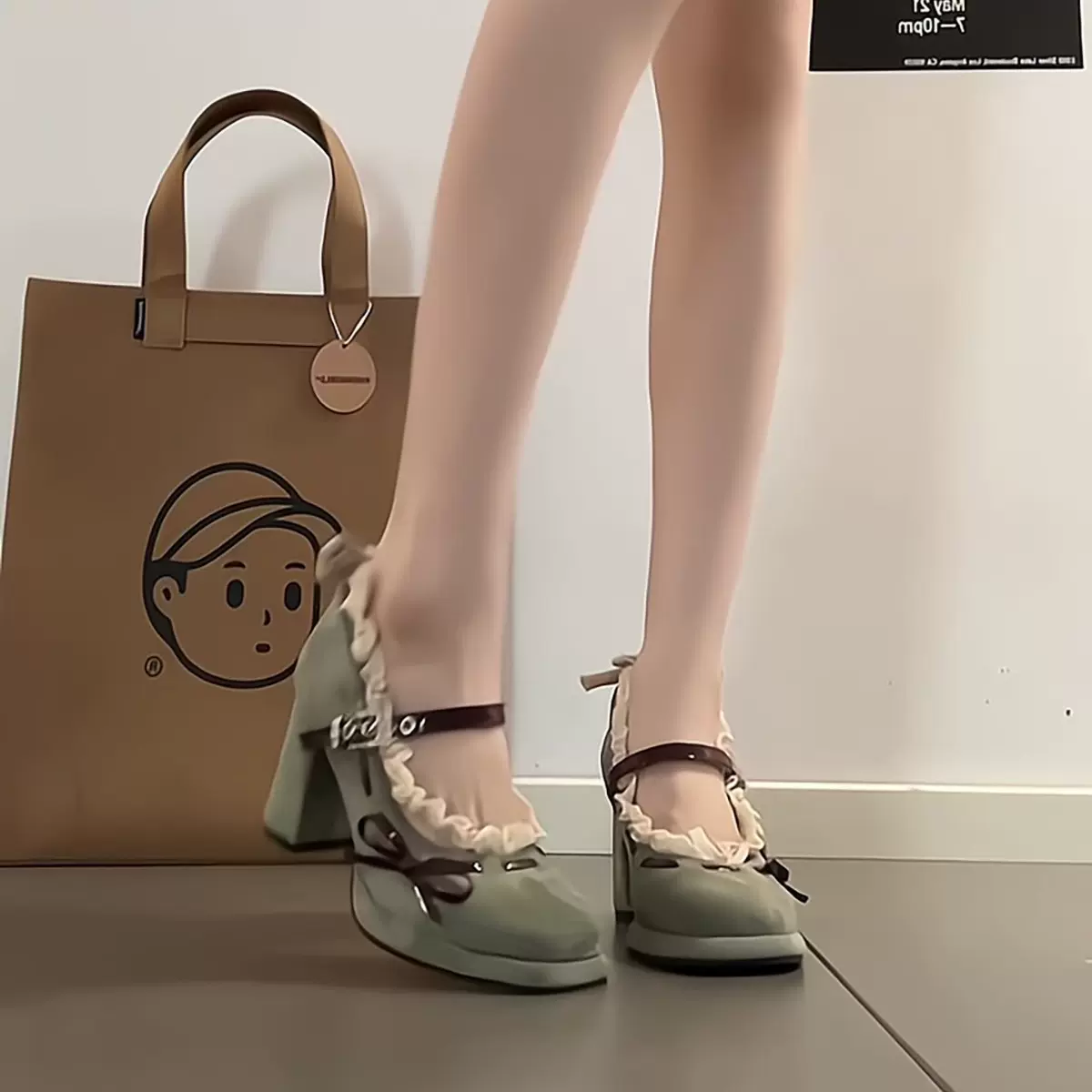 羊皮一字带鱼嘴凉鞋女2025新款夏季罗马厚底配裙子高跟踩屎感粗跟