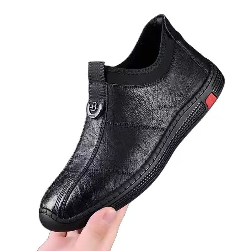 Invierno nuevo hombre de mediana edad zapatos de cuero de algodón antideslizante zapatos de cuero de terciopelo más grueso calentamiento de base suave zapatos de cuero de algodón