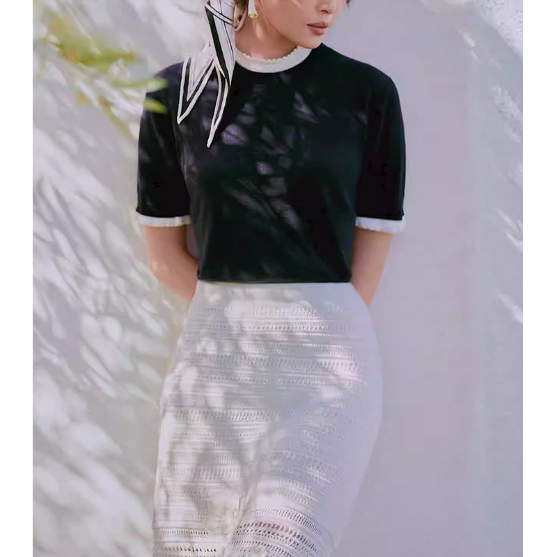 【E-Delivery Order】High-End Fine-Spun Velvet Top 2026 Early Spring New Women's Round-Neck T-Shirt Knitwear