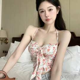 夏季设计感碎花绑带挂脖吊带背心女纯欲甜辣性感短款裹胸美背上衣