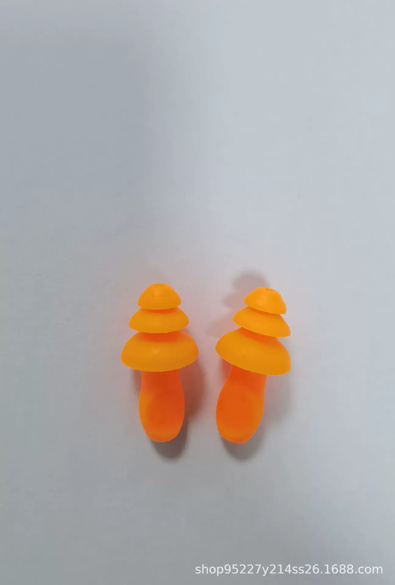 圣诞树硅胶强效防噪音耳塞柔软游泳防水耳塞厂家直供现货支持logo