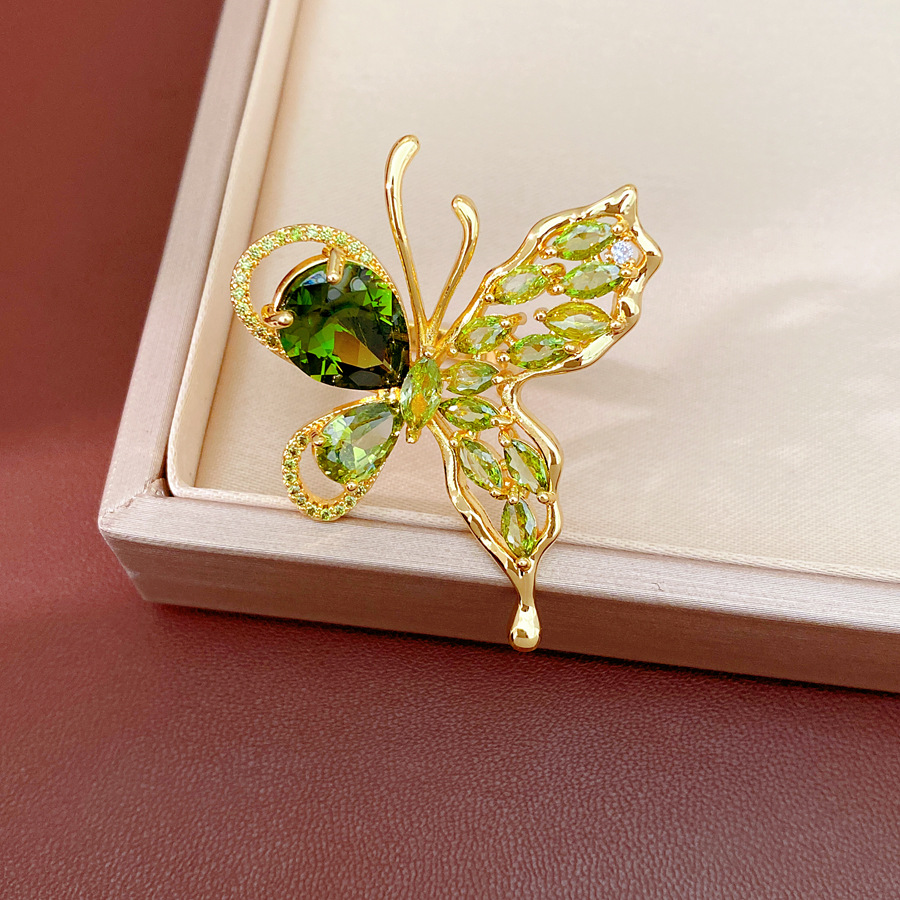 Oro verdadero electron-combustible mariposa de piedra pernos de orejas temperamento exquisito personalidad nicho pendientes ligero lujo conjunto de joyas de alta calidad