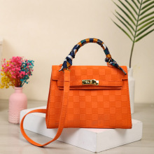 �W���r����P��z��P�����ɫ���x����б������QŮ�������S���l