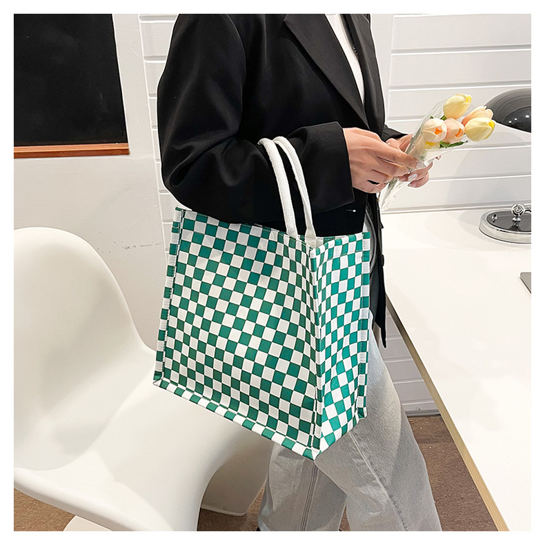 Large-capacity single-shoulder tote bag 2024 new style fashionable and textured trendy handbag for commuting and casual use, large checkered bag for women undefined