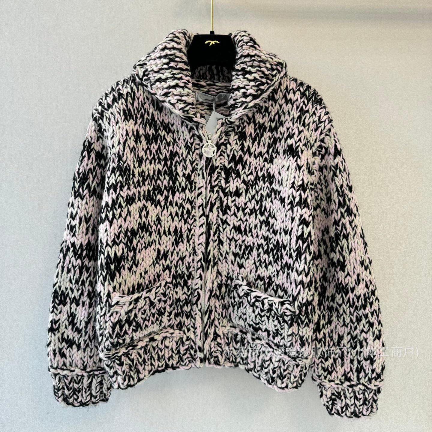 深圳南油货D家~顶~级版本26早春新款 撞色后背五角星翻领针织开衫