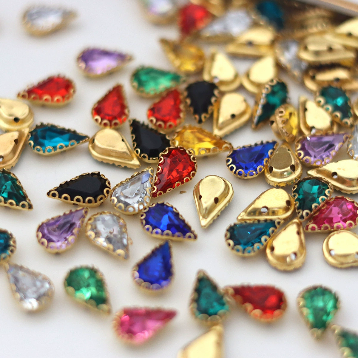 8x13mm цветные акриловые цветочные корзины с окантовкой с оконечными каплями для воды с золотым дном для ручного шитья для одежды DIY аксессуары