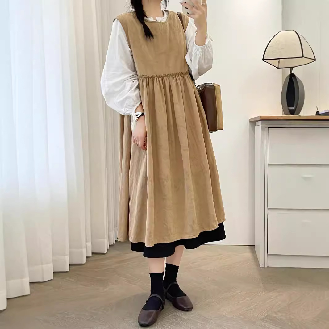 design retro solid color sleevless dress with a round collar