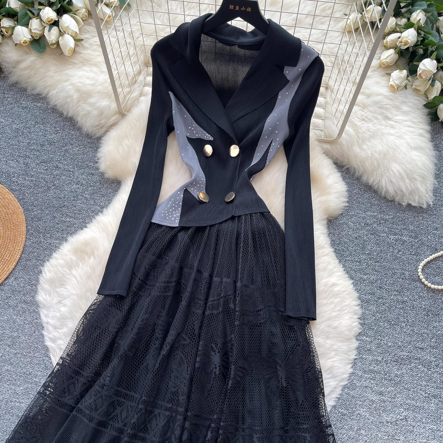 Women's French Romantic Style Lace Dress Suit Collar Slimming Pleated Long Skirt Elegant Commuting Summer Dress_ecoleips.com
