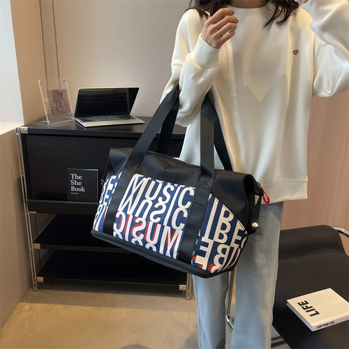 Travel bag large capacity yoga fitness bag large capacity business trip storage training bag portable accommodation luggage bag wholesale