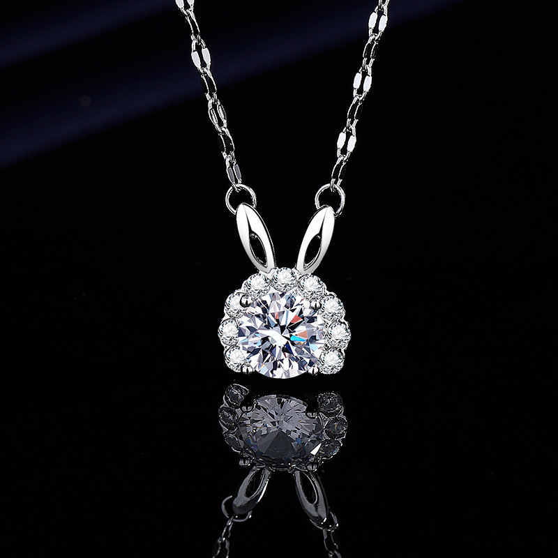 Tiktok Live Platinum Rabbit Pendant Necklace for Women, Niche Design, Light Luxury, Stylish Women's Accessory
