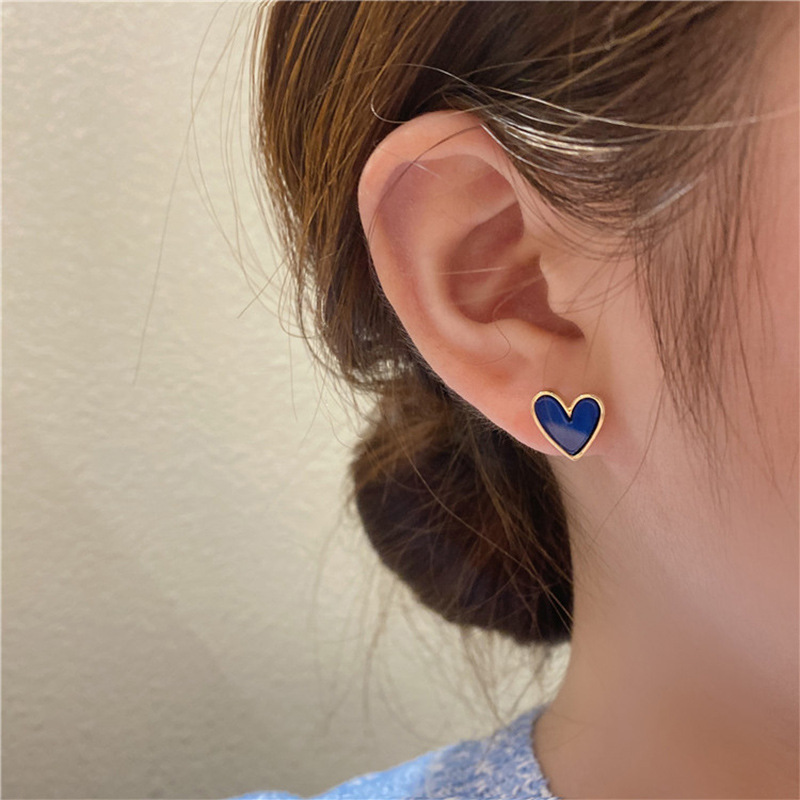 South Korea Blue Love Earrings Retro New Temperament Earrings display picture 2