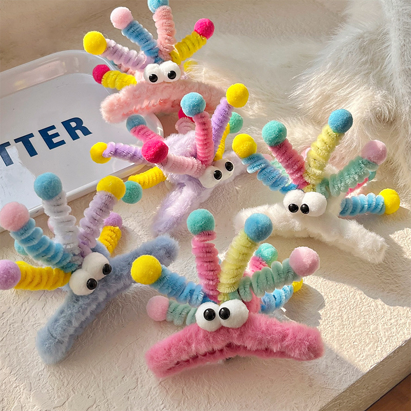 Autumn and Winter Plush Grab Clip Women's Large Cute Hairpin Bear Rabbit Hair Shark Clip Hair Grab Large Clip Headwear