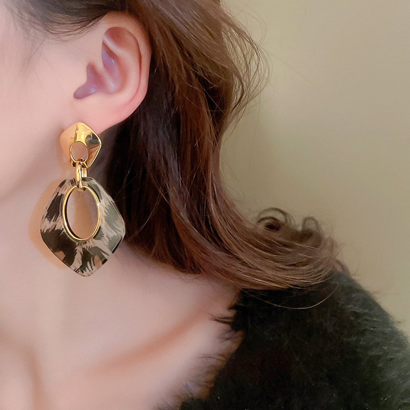 Fashion Geometric Arylic Copper Plating Drop Earrings 1 Pair