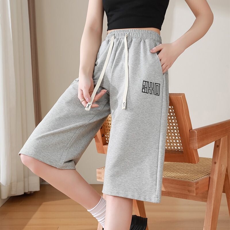 Women's Summer Thin Cotton Gray Sports Shorts, 7/8 Length Capris, Knee-Length Shorts for Petite Sizes